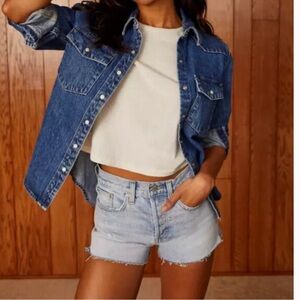 ARITZIA Denim Forum The Yoko Short- High Waisted Cut Off Denim Shorts Size 27